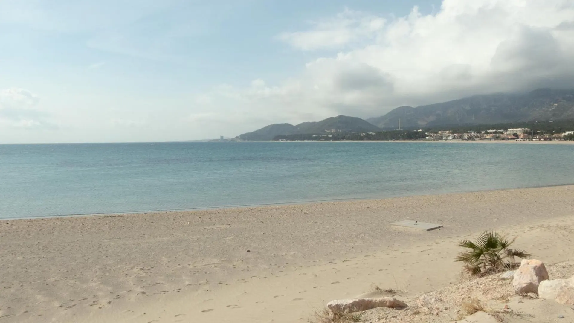 아파트 Apartamento Centrico A Segunda Linea De Playa 오스피탈레트 데 린판트 스페인